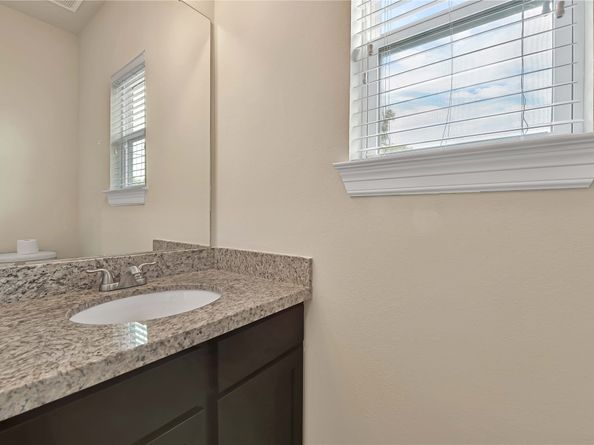 4827 Hardy Street, Houston TX 77009