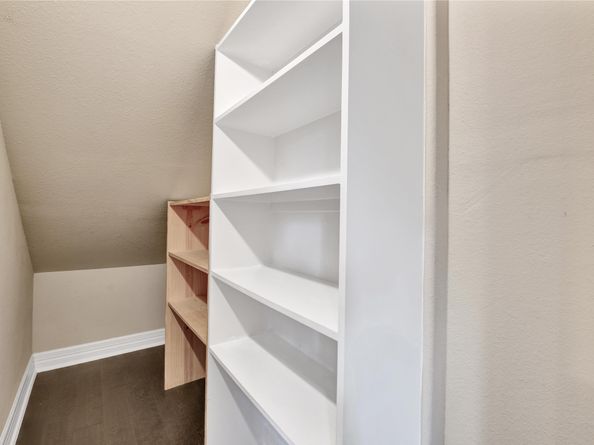 4827 Hardy Street, Houston TX 77009