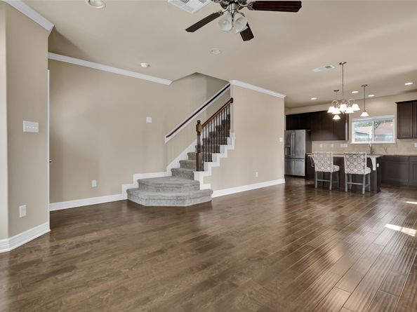 4827 Hardy Street, Houston TX 77009