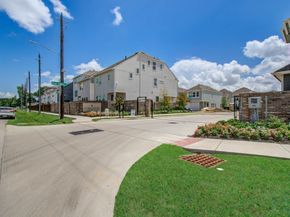 1912 Honey Mound Drive, Houston TX 77080