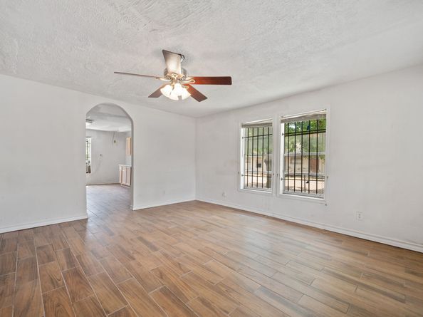 3822 Wipprecht Street, Houston TX 77026