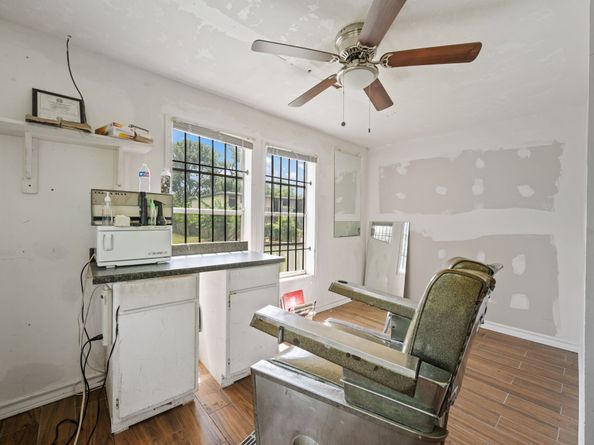 3822 Wipprecht Street, Houston TX 77026