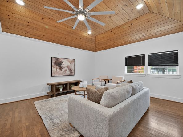 7758 Hereford Street, Houston TX 77087