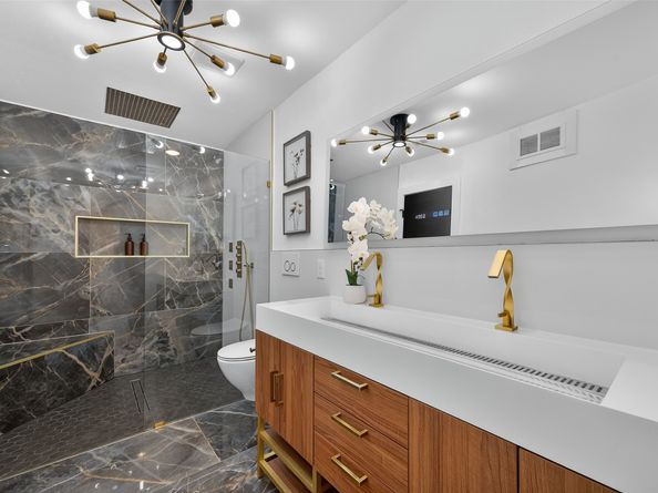 7758 Hereford Street, Houston TX 77087