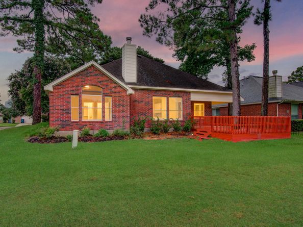 18327 Bluewater Cove Drive, Humble TX 77346