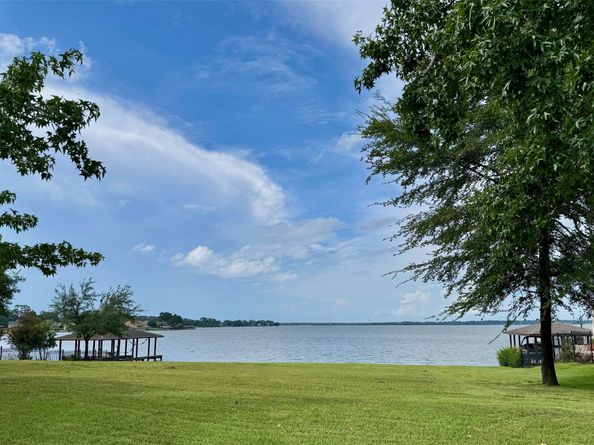 18327 Bluewater Cove Drive, Humble TX 77346