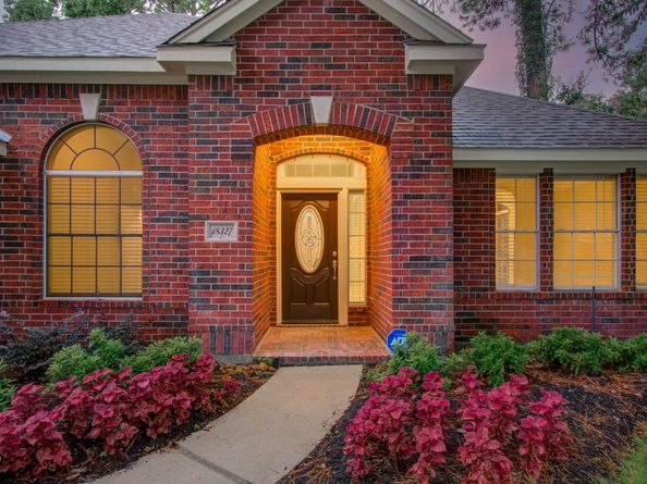 18327 Bluewater Cove Drive, Humble TX 77346