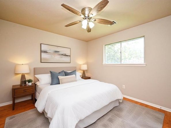 219 Rolling Plains Drive, Sugar Land TX 77479