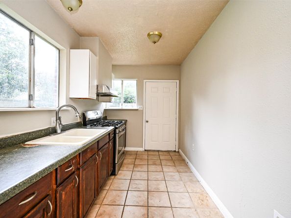 219 Rolling Plains Drive, Sugar Land TX 77479