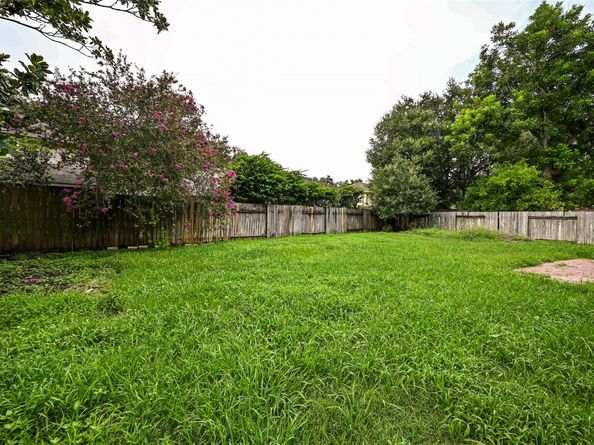 219 Rolling Plains Drive, Sugar Land TX 77479