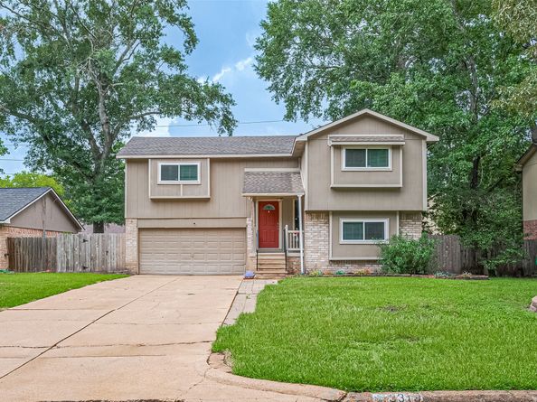 3319 Sycamore Springs Drive, Houston TX 77339