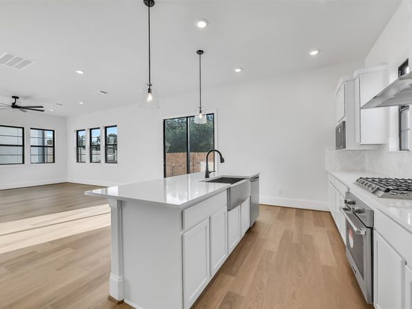 12037 Royal Oaks Run Drive, Houston TX 77082