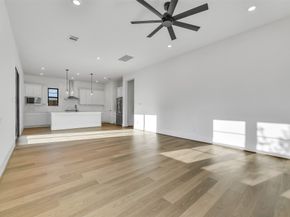 12037 Royal Oaks Run Drive, Houston TX 77082