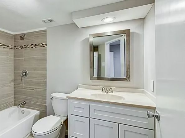 17210 Imperial Valley Drive 13, Houston TX 77060
