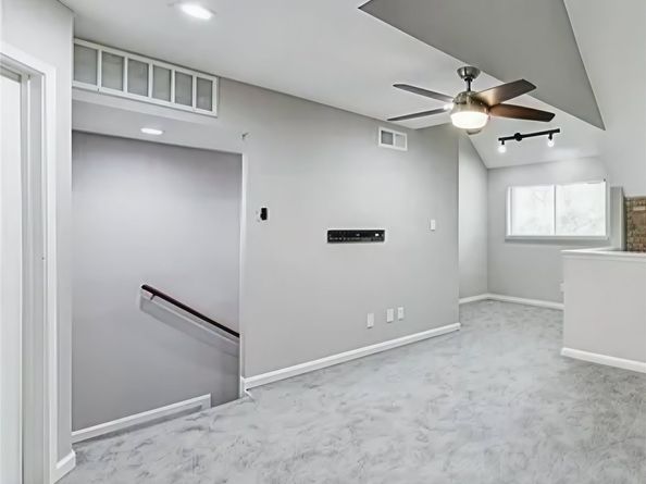 17210 Imperial Valley Drive 13, Houston TX 77060