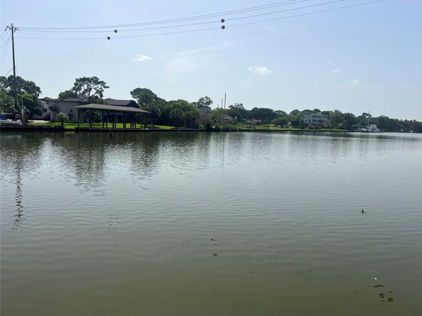 18617 Egret Bay Boulevard 307, Webster TX 77058