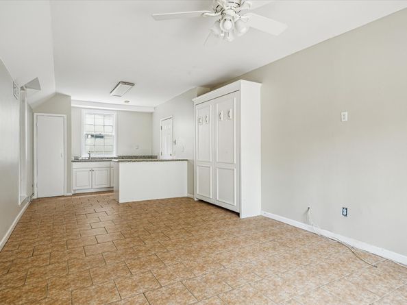 2127 Milford Street, Houston TX 77098