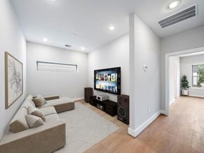 8414 Vogue Lane, Houston TX 77055