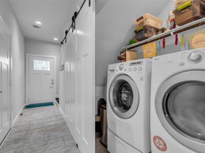 3009A Bell Street, Houston TX 77003