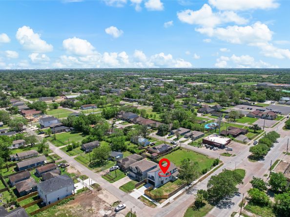 4102 Kewanee Street, Houston TX 77051