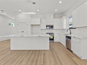 4102 Kewanee Street, Houston TX 77051