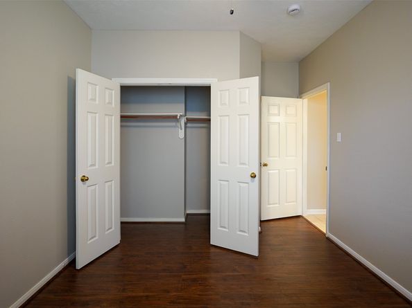 105 N Hollylaurel Circle, The Woodlands TX 77382