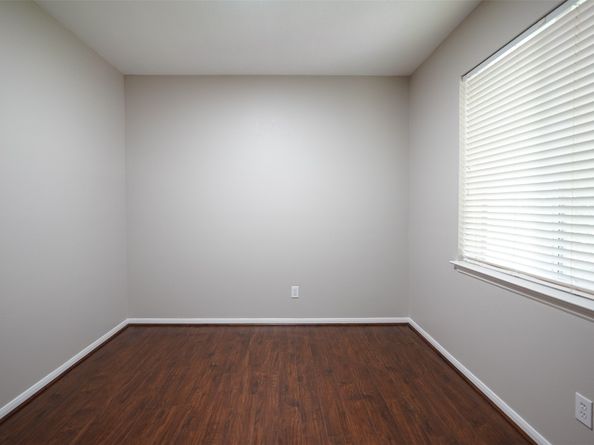 105 N Hollylaurel Circle, The Woodlands TX 77382
