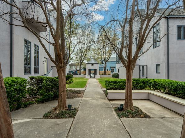 1395 Arlington Street 1395, Houston TX 77008