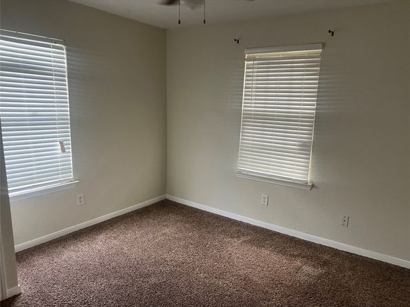 7001 Kassarine Pass, Houston TX 77033