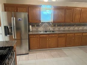 7001 Kassarine Pass, Houston TX 77033