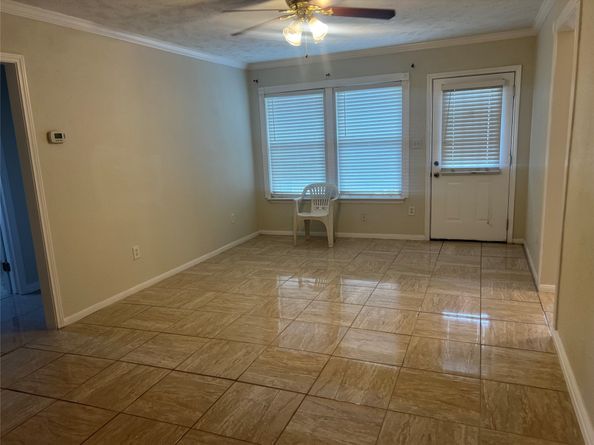 7001 Kassarine Pass, Houston TX 77033