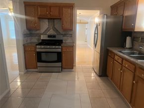 7001 Kassarine Pass, Houston TX 77033