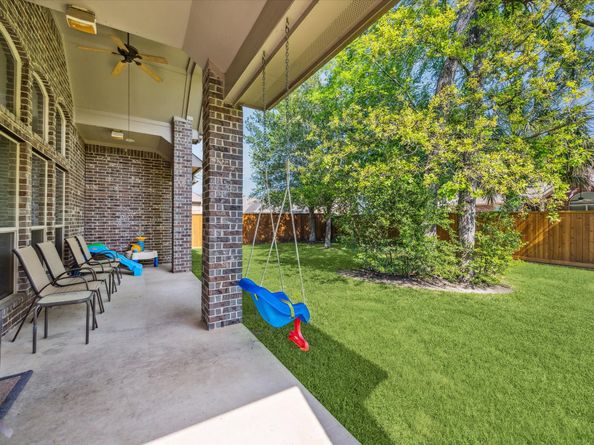 86 N Victoriana Circle, The Woodlands TX 77389