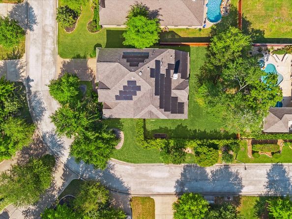 86 N Victoriana Circle, The Woodlands TX 77389