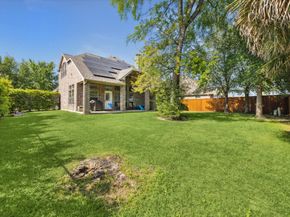 86 N Victoriana Circle, The Woodlands TX 77389