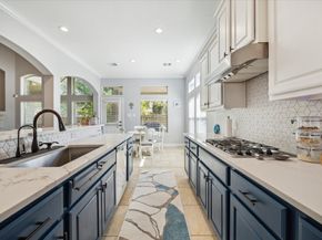 86 N Victoriana Circle, The Woodlands TX 77389