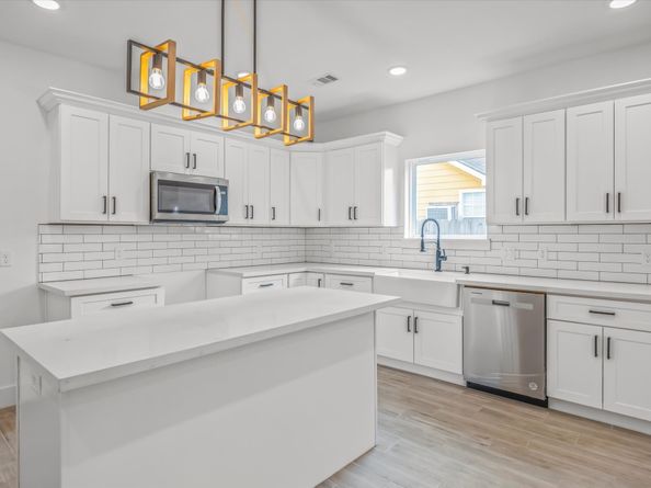 2015 Brackenridge St Street C, Houston TX 77026