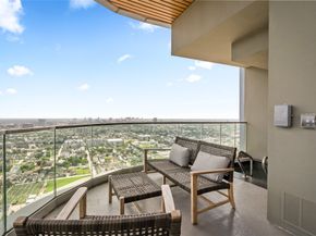 1711 Allen Parkway 3302, Houston TX 77019