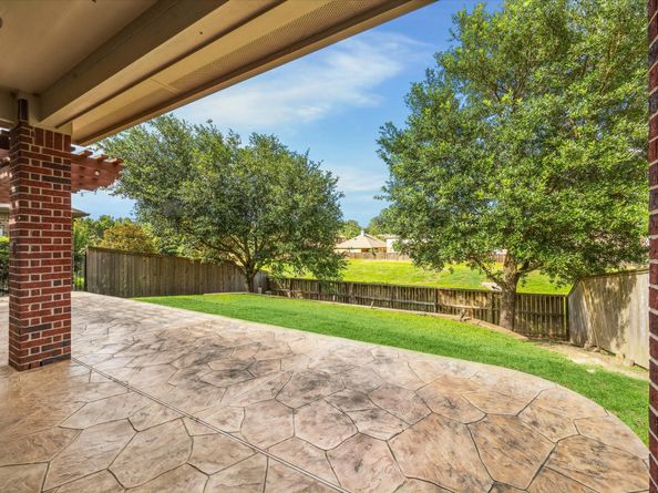 30 Black Swan Court, Magnolia TX 77354