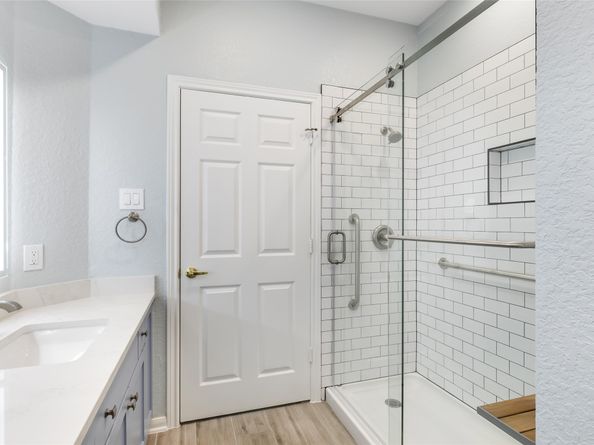2803 Kings Crossing Drive 205, Houston TX 77345