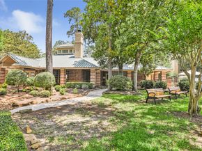 2803 Kings Crossing Drive 205, Houston TX 77345