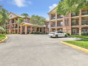 2803 Kings Crossing Drive 205, Houston TX 77345