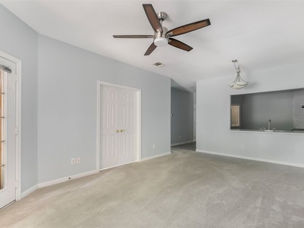 2803 Kings Crossing Drive 205, Houston TX 77345