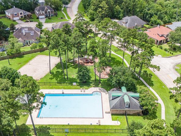 2031 Bradbury Forest Drive, Spring TX 77373