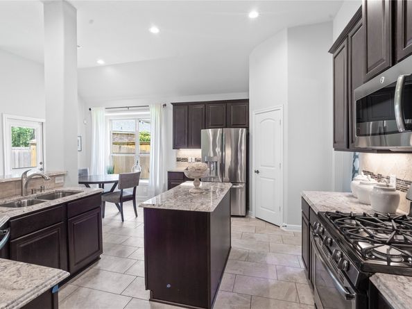 2031 Bradbury Forest Drive, Spring TX 77373