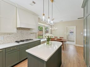 1017 Oak Knoll Court, Sugar Land TX 77498