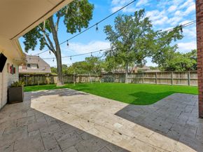 1017 Oak Knoll Court, Sugar Land TX 77498