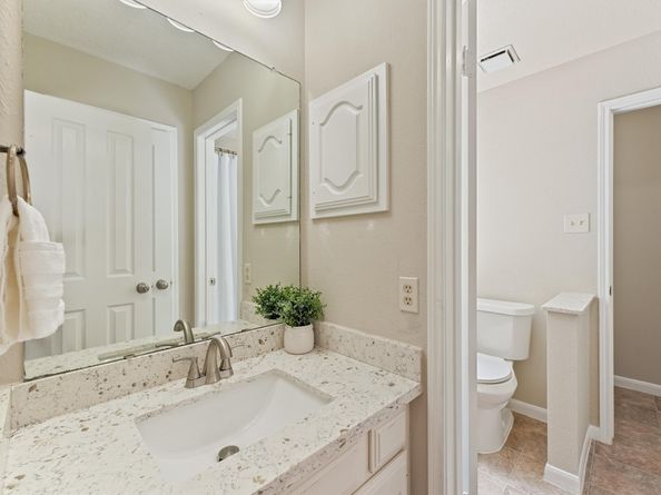 1017 Oak Knoll Court, Sugar Land TX 77498