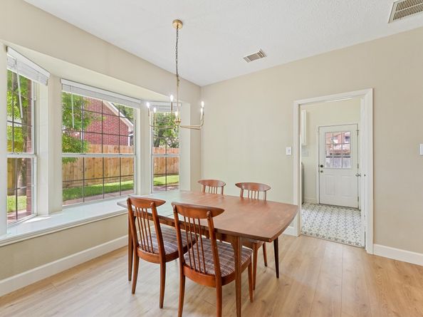 1017 Oak Knoll Court, Sugar Land TX 77498