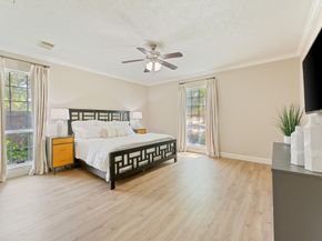 1017 Oak Knoll Court, Sugar Land TX 77498